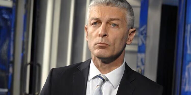 Morra: «Acquaro e Capistrano sciolti per mafia e tornati al voto. Ma meritano risposte, non silenzi»