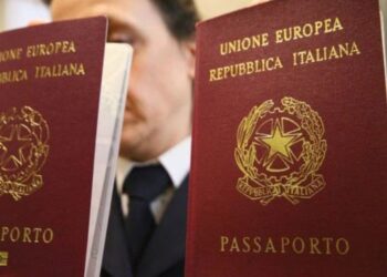 Passaporto: dal 1° dicembre 2025 cambiano costo del libretto e modalità di pagamento