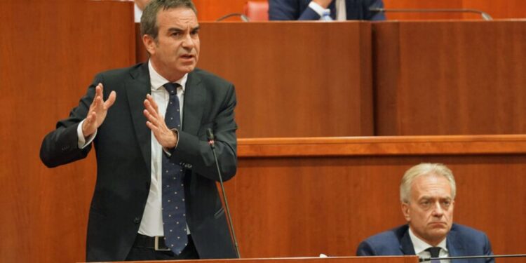 Roberto Occhiuto e Gianluca Gallo in consiglio regionale