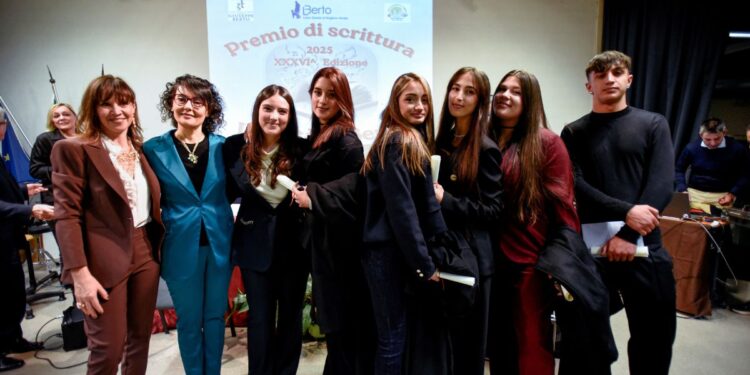 Premio di scrittura “Le città di Berto”: il Liceo scientifico di Vibo Valentia sul podio