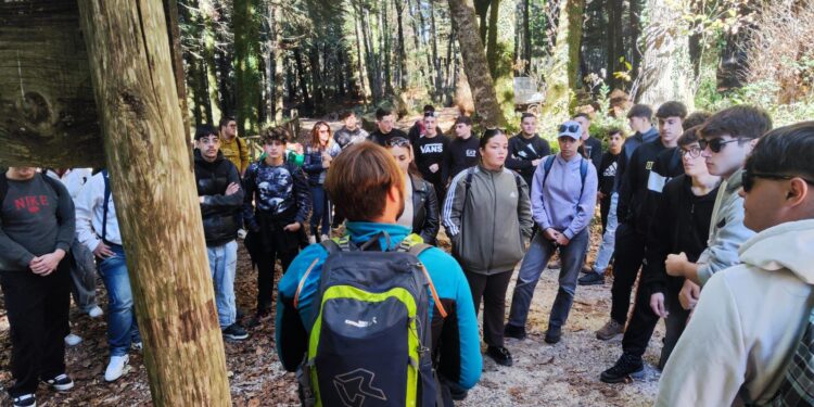 Gli studenti di Cetraro visitano le Serre: il Parco si conferma laboratorio didattico della Calabria