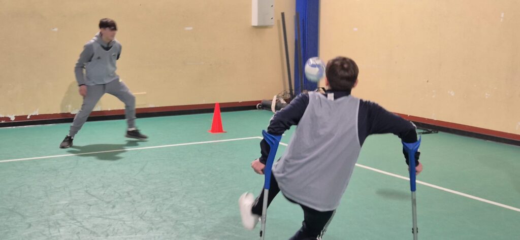Le attività in palestra degli studenti del Liceo Berto di Vibo Valentia nell'ambito del progetto “Juventus One @School”