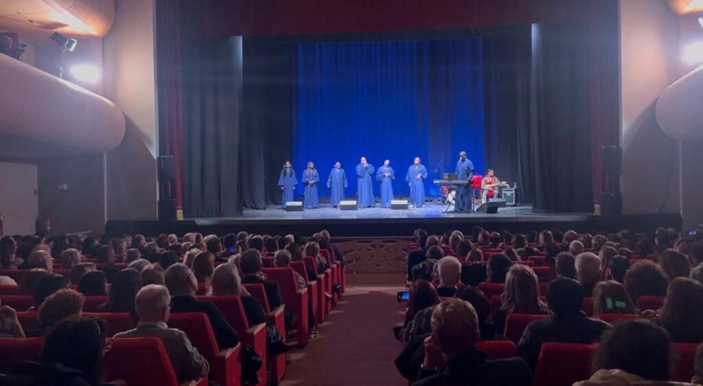Il Concerto Gospel di Pastor David Wright & New York Fellowship Choir, andato in scena ieri, venerdì 26 dicembre, al Teatro comunale di Vibo Valentia