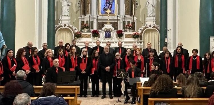 Il Natale che incanta: iniziato il tour del Coro Polifonico “Don Giosuè Macrì” di Tropea
