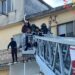 Paura in Calabria: incendio divampa in un magazzino, salvate diverse persone tra cui una disabile