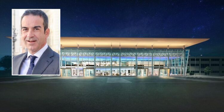 Roberto Occhiuto e il rendering della nuova aeroporto reggio calabria