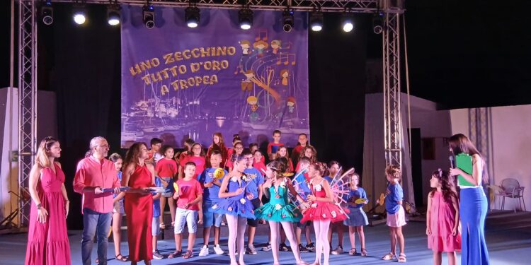 Tropea. Ritorna a Palazzo Santa Chiara l’iniziativa musicale “Uno zecchino tutto d’oro”