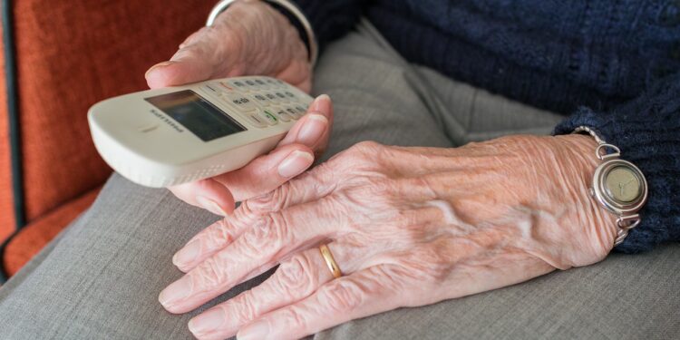 telefono amico anziani