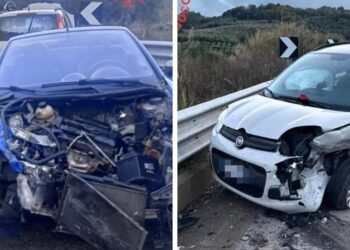 Violento scontro tra due auto in Calabria: ci sono feriti, una donna in ospedale