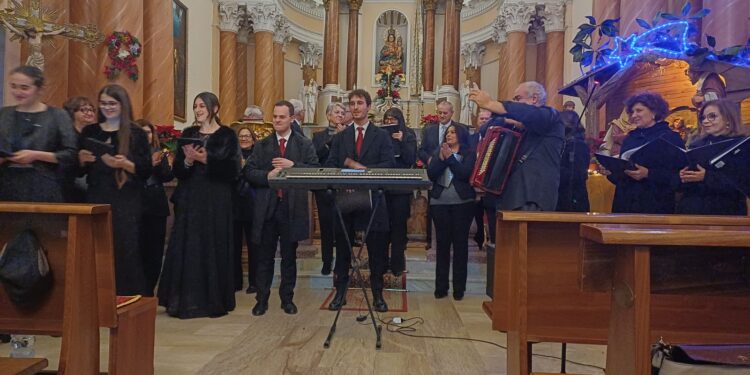 Zaccanopoli: successo per il concerto della Nuova Corale Polifonica e dell’Ensemble “Laudate Dominum”