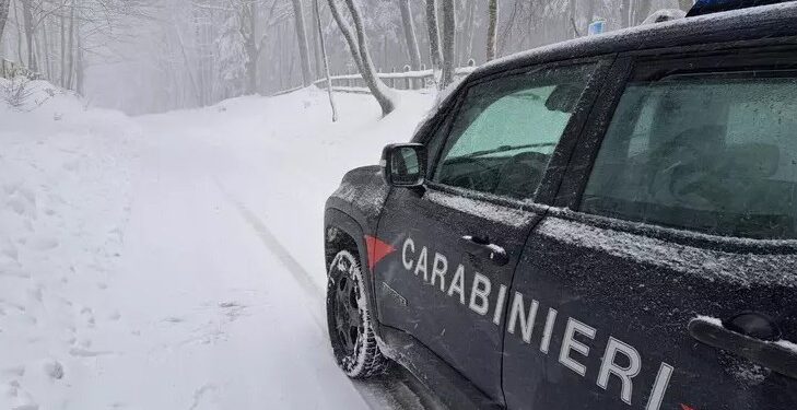Festa abusiva in vetta all’impianto di risalta, in Sila caos e strade bloccate: nove denunciati