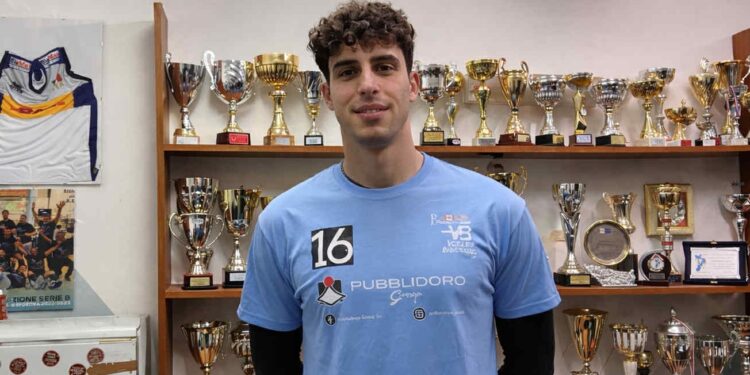 Pallavolo: il tropeano Francesco Saragò approda nella “Volley Bisignano 1983”