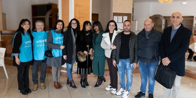 Unicef visita i bimbi del Centro di accoglienza di Nicotera e della Pediatria dello Jazzolino