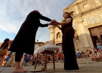 Arte contro lo spopolamento: a Brognaturo e Cardinale laboratori per bambini e adulti