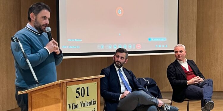 L'incontro organizzato da Fratelli d'Italia al 501 Hotel di Vibo Valentia