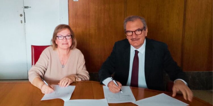 Questa mattina il sindaco Enzo Romeo ha firmato un nuovo protocollo d’intesa con Sistemi APS, guidata dalla presidente Luisa Caronte, per la creazione del Polo di Alta Formazione a Vibo Valentia