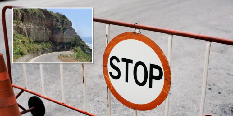 Allarme caduta massi a Ricadi: il Comune chiude al transito la strada in Contrada Riaci