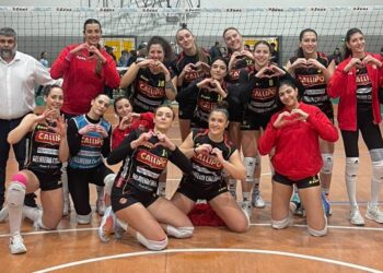 Volley femminile. Tonno Callipo: vittoria al tie-break ad Arzano e primato condiviso