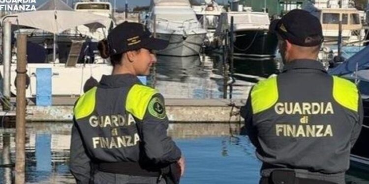 Imbarcazioni di lusso, scattano i controlli della Finanza di Vibo: riscontrate violazioni fiscali