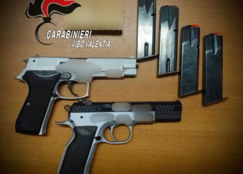 Alcuni oggetti rinvenuti dai carabinieri
