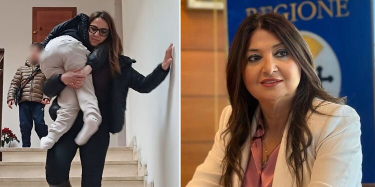 Chiara Calamita, giovane mamma di Ricadi costretta a portare la figlia Giulia in braccio per tre piani, e l'assessore al Welfare della Regione Calabria, Pasqualina Straface