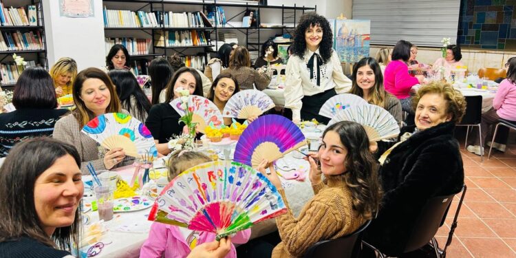 Un momento dell'iniziativa svoltasi presso la Biblioteca comunale