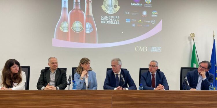 La presentazione del Concours mondial de Bruxelles che si terrà a fine marzo a Cirò, in Calabria