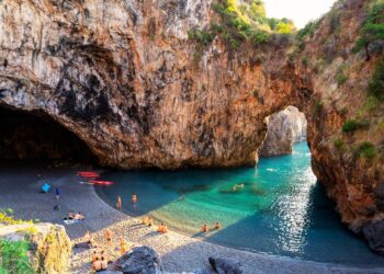Arcomagno a San Nicola Arcella, in Calabria