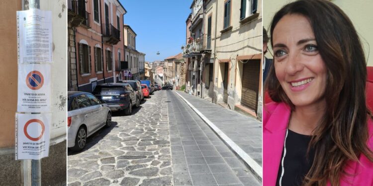 Katia Franzè, esponente di Fratelli d'Italia, ha denunciato la chiusura di via Scesa del Gesù e via Pignatari