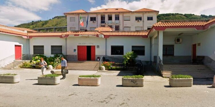 Il Municipio di Pizzo Calabro, sede del Comune