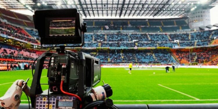 Le riprese televisive di una partita di calcio