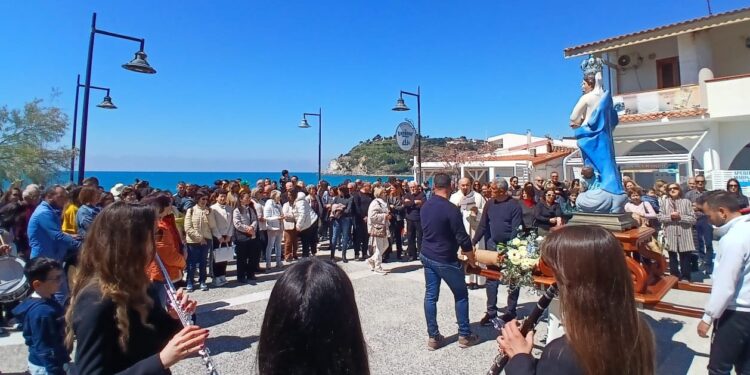 Un momento della tradizionale processione