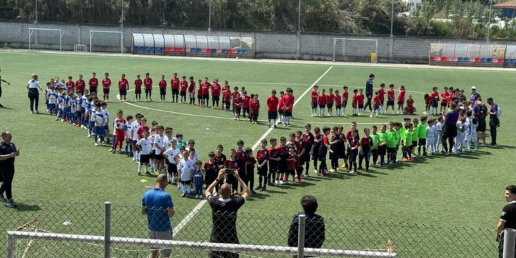 Il cuore finale della II Festa Provinciale Primi Calci e Piccoli allo Stadio R. Marzano di Vibo Marina