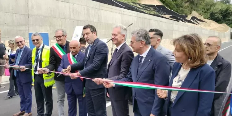 Inaugurazione Trasversale Serre - Foto Ansa