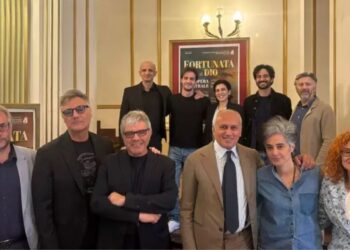 Il cast dell'opera teatrale Fortunata di Dio, dedicato a Natuzza Evolo
