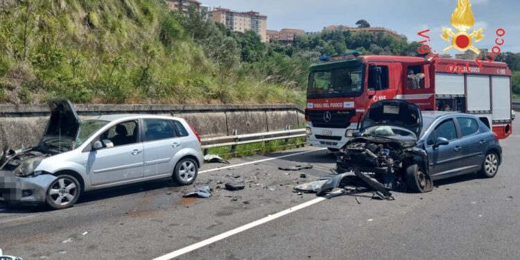 Due delle tre auto coinvolte nel drammatico incidente