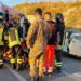 L'intervento dei soccorsi sul luogo dell'incidente lungo la Statale 106