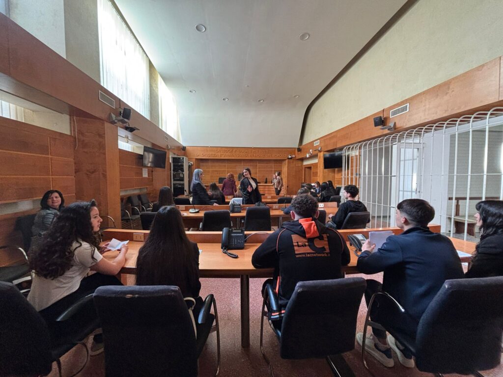 Gli studenti del Liceo Berto di Vibo Valentia al tribunale di Lamezia