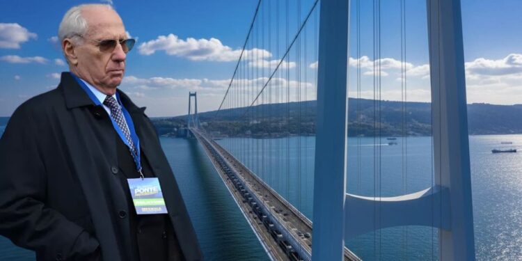 Pietro Ciucci, amministratore delegato della società Stretto di Messina, e il render del Ponte sullo Stretto