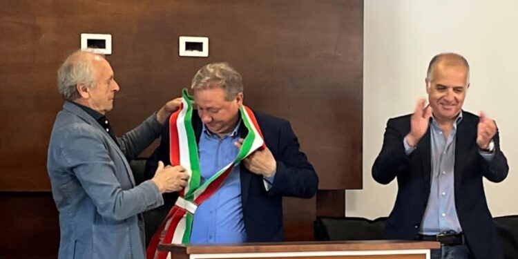 L'insediamento del nuovo sindaco di Ricadi Domenico Locane