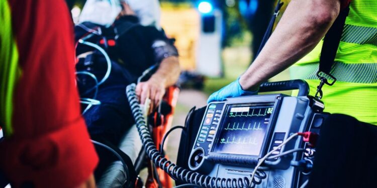 Un intervento di soccorso per una persona colpita da arresto cardiaco