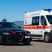 Una pattuglia dei carabinieri e un'ambulanza del 118