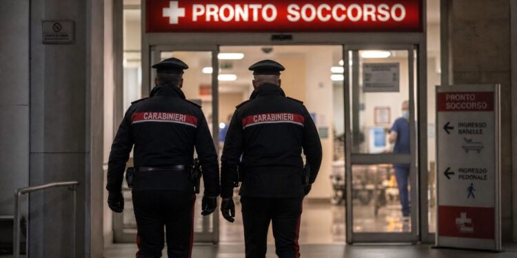 I carabinieri entrano al Pronto soccorso dell'ospedale