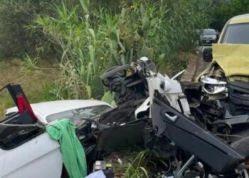 Il drammatico scenario delle auto coinvolte nell'incidente
