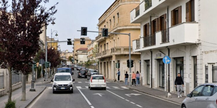 Il semaforo fuori uso in via Matteotti a Vibo Valentia