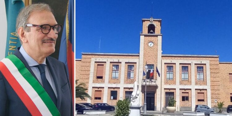 Il sindaco Enzo Romeo e il Comune di Vibo Valentia