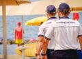 I controlli della Guardia Costiera sulla spiaggia, in uno stabilimento balneare