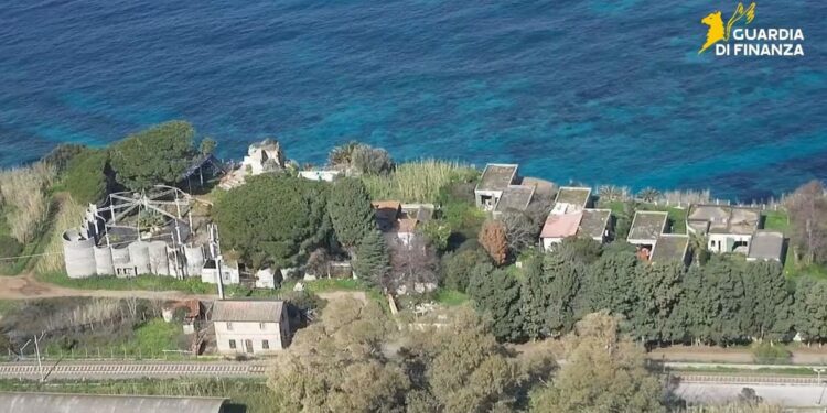 Una struttura al centro dell'operazione Mezzogiorno Fantasma della Guardia di finanza di Vibo Valentia