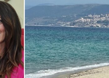 Katia Franzè, esponente di Fratelli d'Italia, e il mare di Bivona