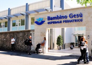 L'ingresso dell'ospedale Bambino Gesù di Roma